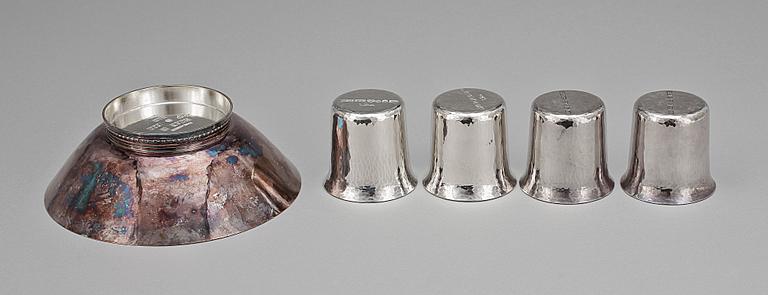BÄGARE OCH SKÅL, 4+1, silver, Einar Telander resp Löfman för MGAB, 1975/76. Tot vikt ca408g.