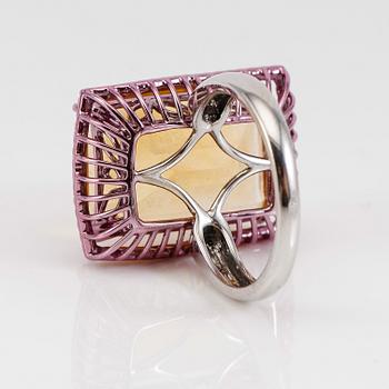 RING, 14K vitguld, citrin och diamanter.