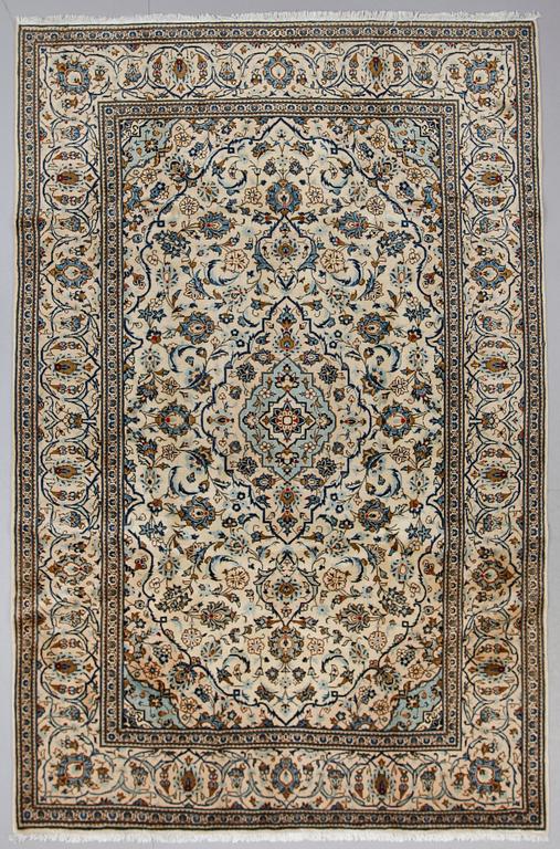 MATTA, Keshan, ca 306 x 198 cm.