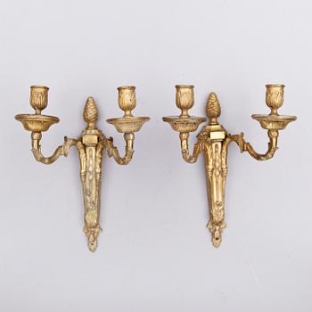 VÄGGAPPLIQUER, 1 par, förgylld mässing, gustaviansk stil, sent 1800-tal.