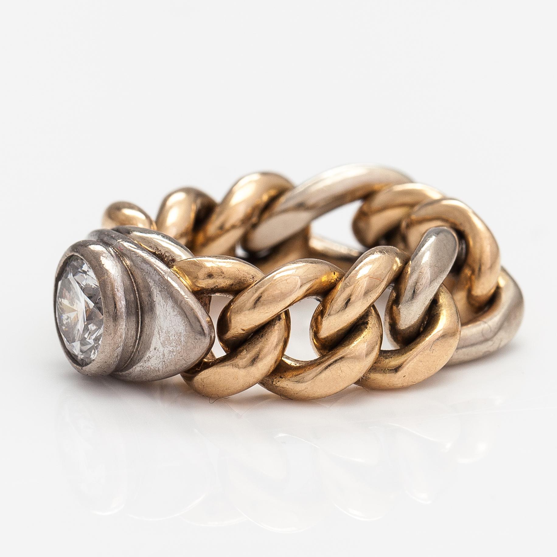 A 14K gold ring with a ca. 1.12 ct diamond. With certificate.