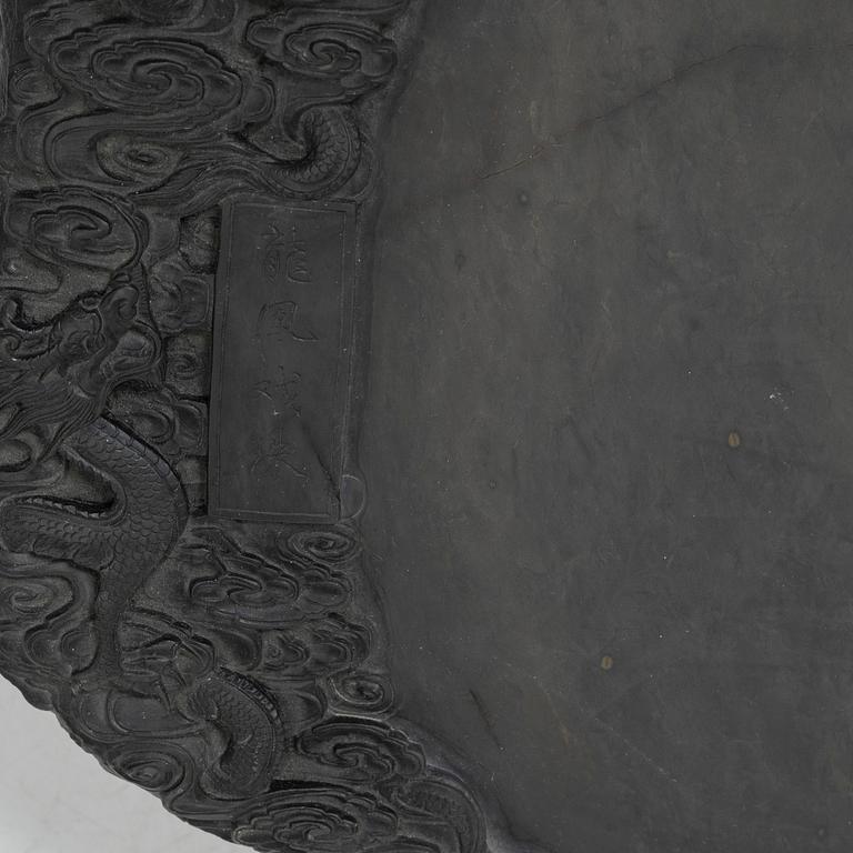 Tuschsten, signerad, Kina, 1980-tal.