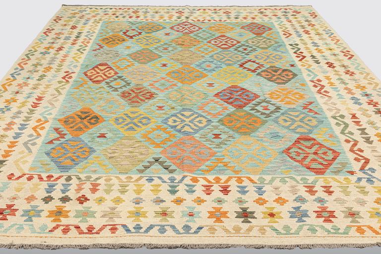 A rug, Kilim ca 346 x 258 cm.