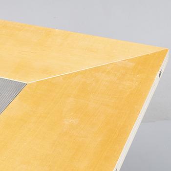 Bob van den Berghe, a 'Cirkante' dining table from Van den Berghe-Pauvers, Belgium.