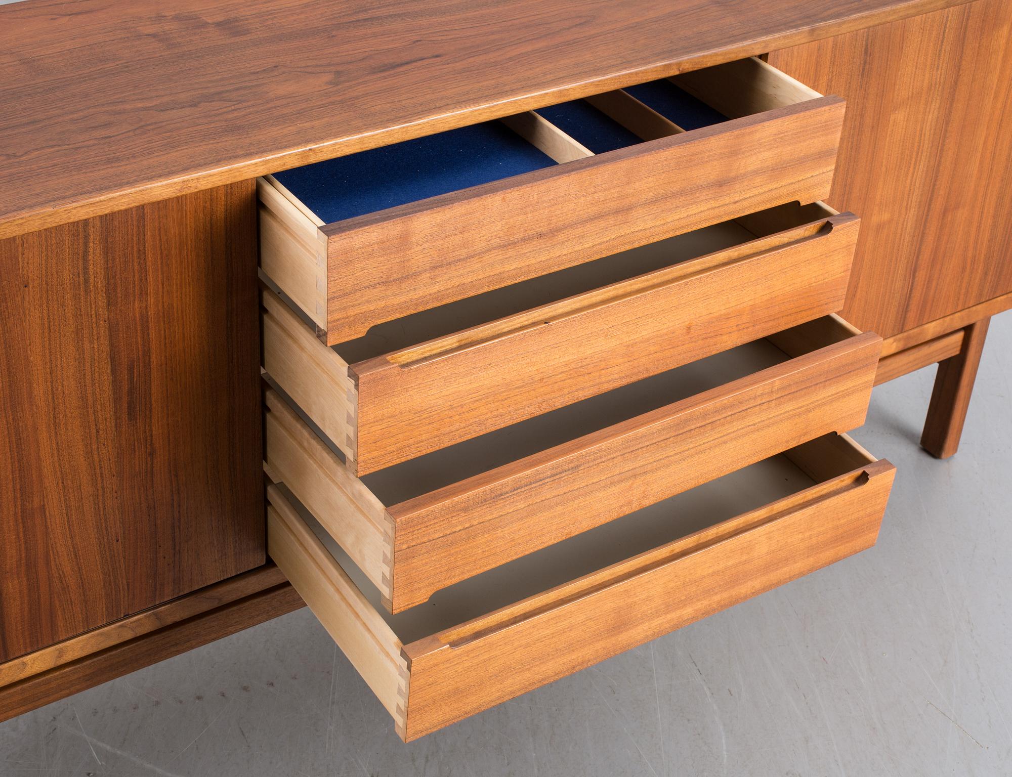 SIDEBOARD, "Arild", Nils Jonsson, Troeds, 1900-talets andra hälft.
