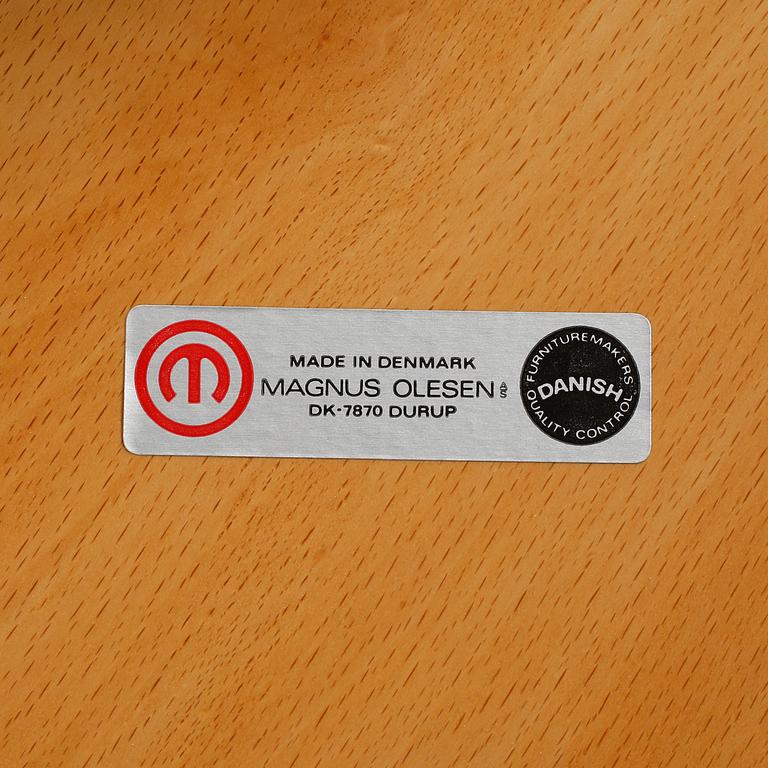STOLAR, 8 st, modell 8000 serien, Rud Thygesen & Johnny Sørensen, Magnus Olesen, Danmark, 1900-talets fjärde kvartal.