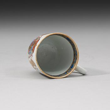 KOPP, vapenporslin. Qingdynastin, Qianlong (1736-95).