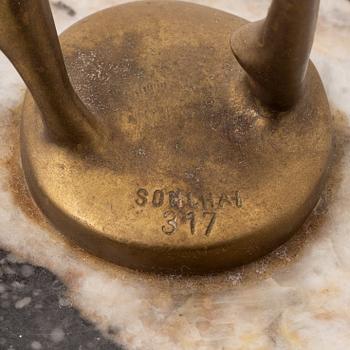 Hattakitkosol Somchai, skulptur, brons. Signerad och numrerad 317.