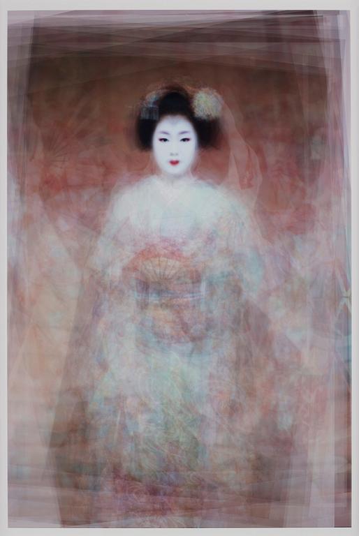 Ken Kitano, "Piling Portraits of 30 Geikos and Maikos Dancing the Special Kyo Dance in the Spring, Miyagawa Town, Kyoto", 2003.