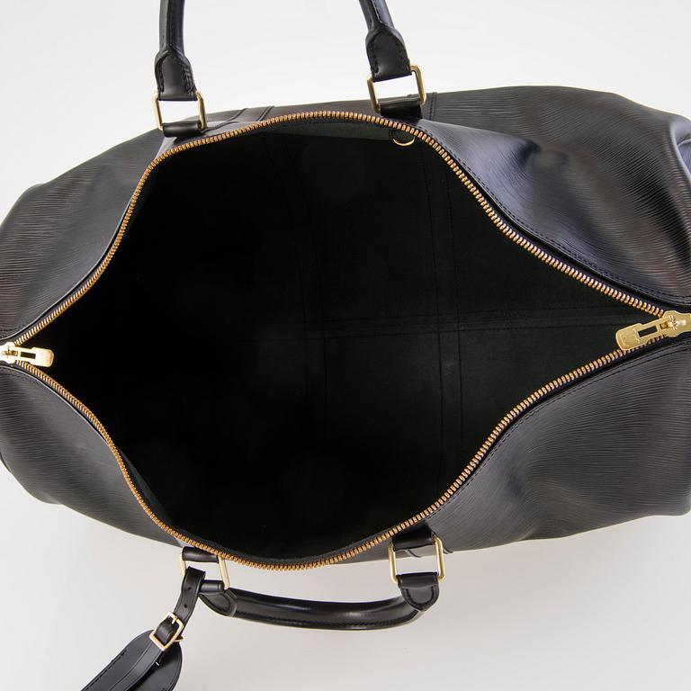LOUIS VUITTON BLACK EPI LEATHER KEEPALL 55 TRAVEL BAG.
