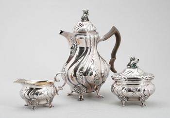 KAFFESERVIS, 3 del, silver, CG Hallberg, Stockholm 1945. Vikt ca 1254 g.