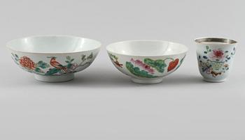 PARTI PORSLIN, 3 delar, Kina, 1700-tal respektive 1900-tal.
