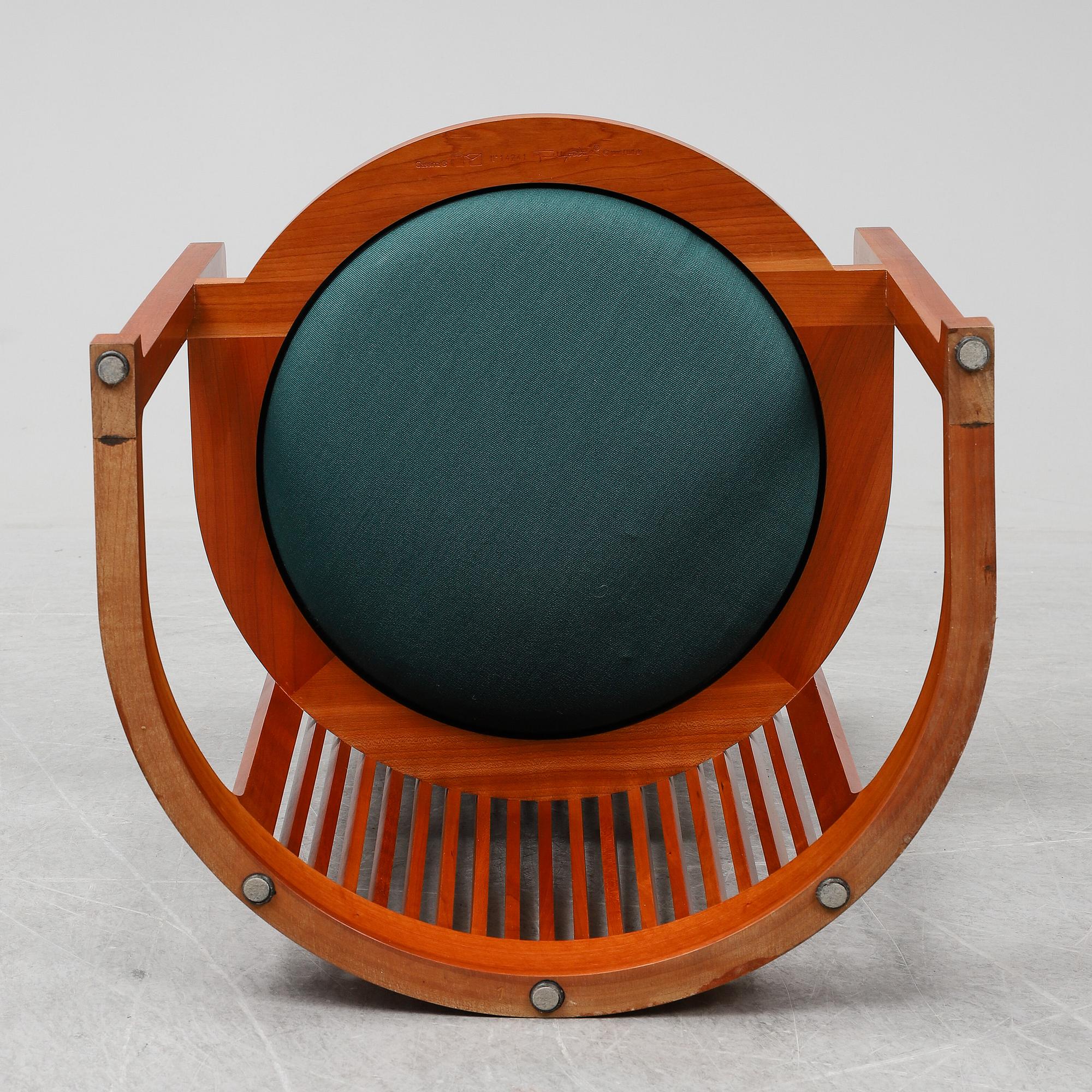 FRANK LLOYD WRIGHT, ARMCHAIR,  model no 606 "Barrel Chair", Cassina 1980-tal.