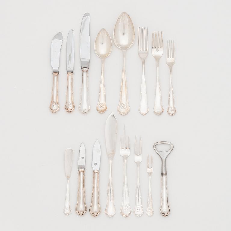 A 112-piece set of silver cutlery in lined wooden box, 'Chippendale', Kultakeskus, Hämeenlinna 1951-2006.