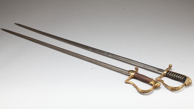 SABLAR, 2 st, svenska, m/1899 för infanteriofficer samt m/1889 för artilleriofficer.