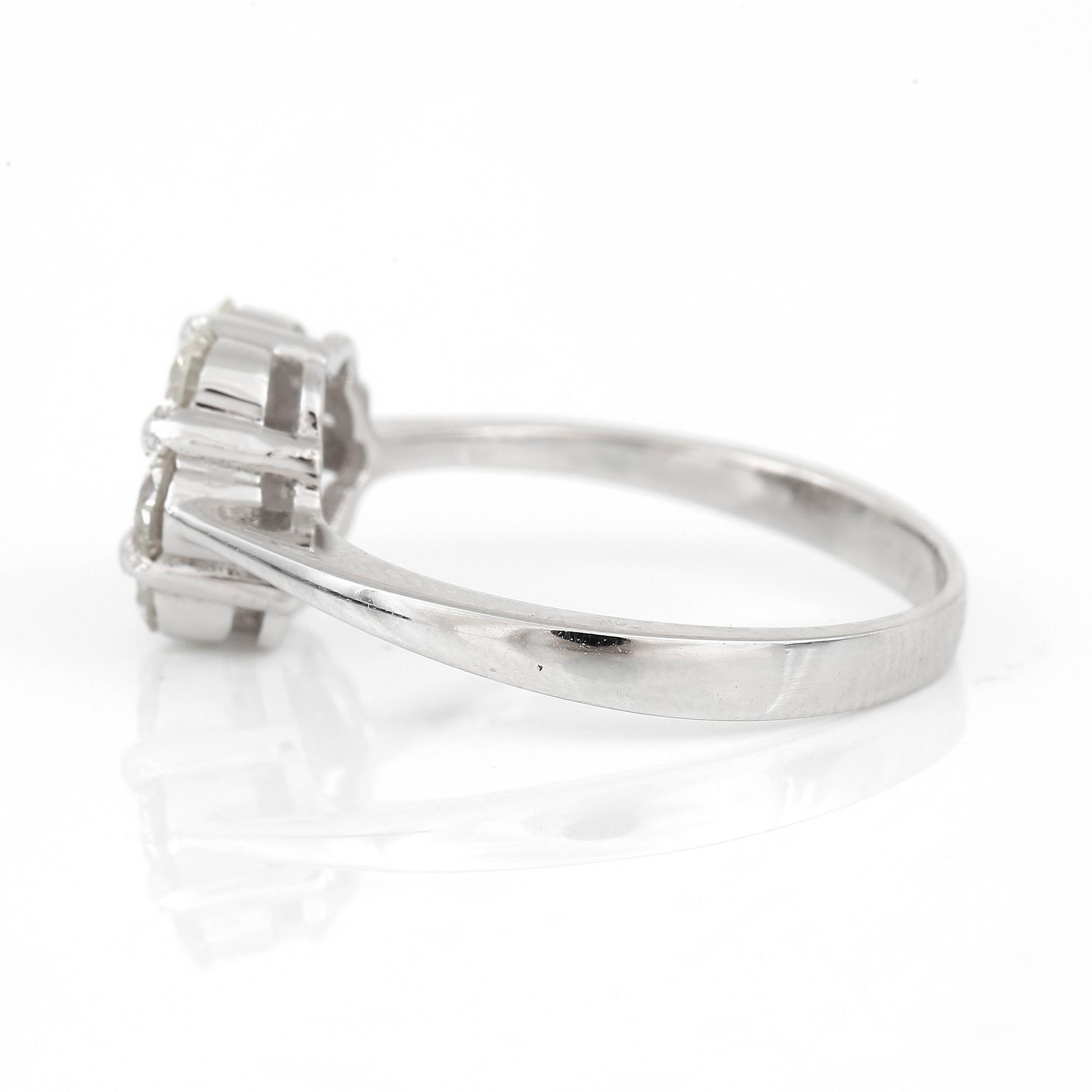 RING, med briljantslipade diamanter, totalt ca 1,00 ct.