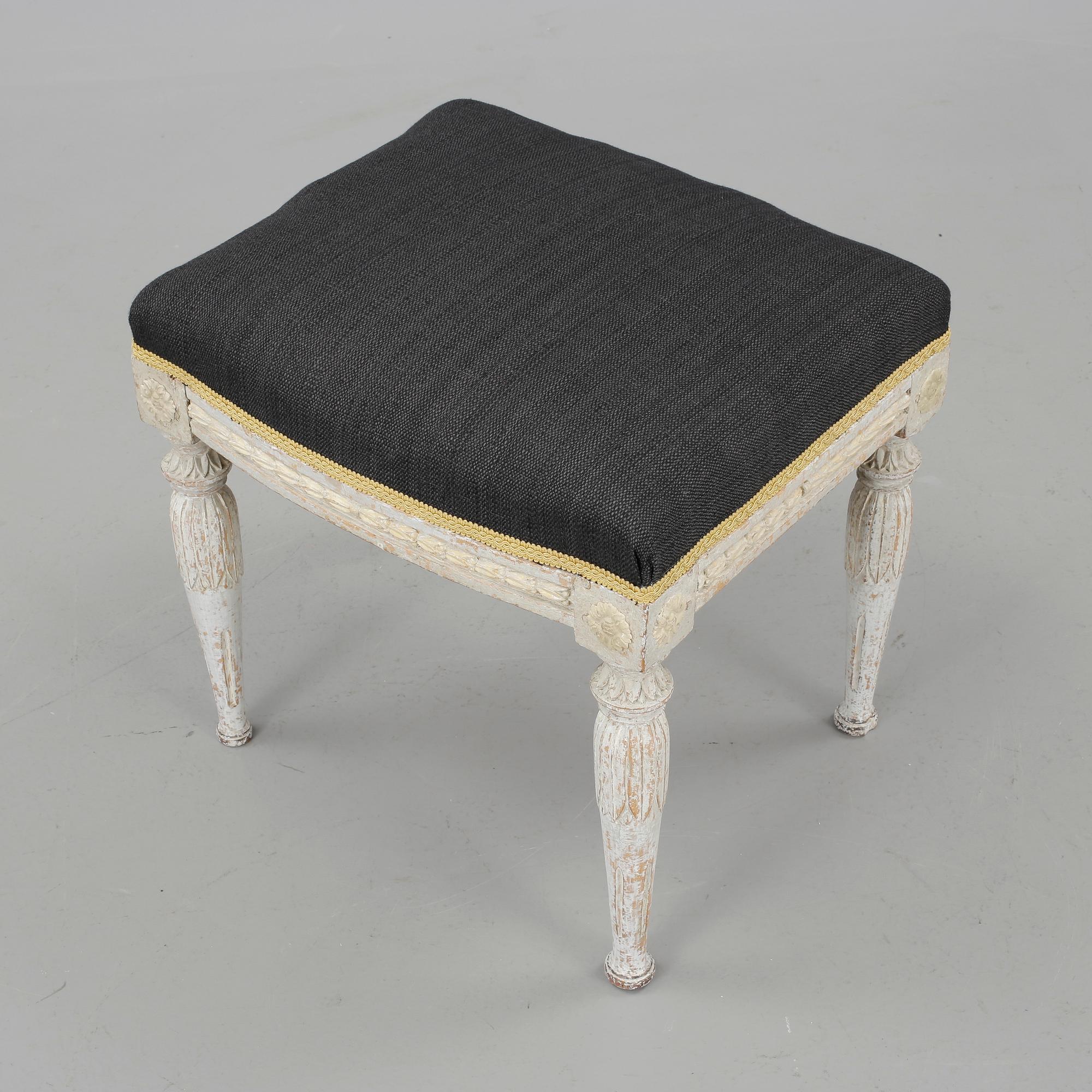 TABURETT, sengustaviansk stockholmsarbete, omkring 1800.