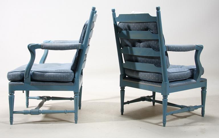 FÅTÖLJER ett par. Gripsholmsmodellen, 1900-tal.