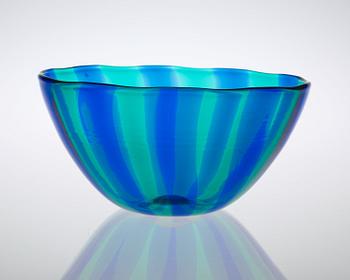 A Fulvio Bianconi glass bowl 'A Spicchi', Venini Murano, Italy 1950's.