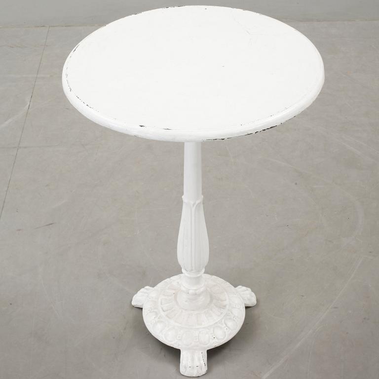 TRÄDGÅRDSBORD, järn, 1800-talets slut.