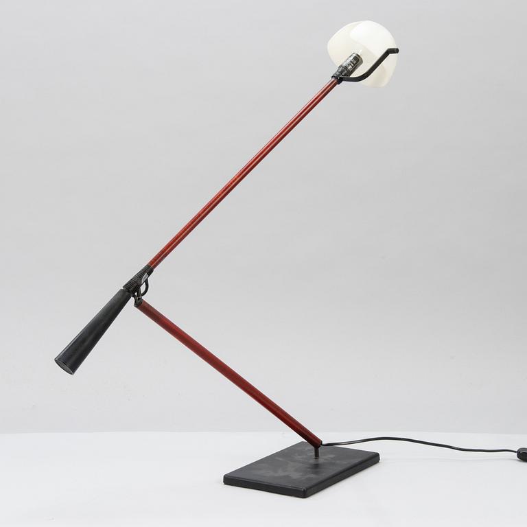 PAOLO RIZZATTO & GINO SARFATTI, A model 612/613 desk lamp for Arteluce, Italy 1970's.