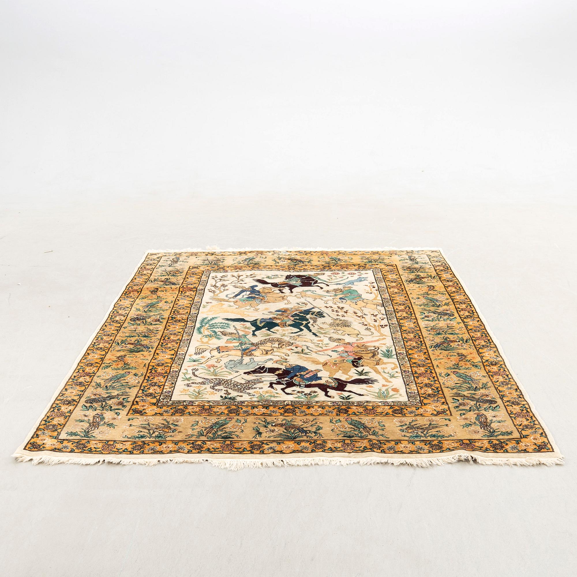 Carpet, Kashmir, 275 x 184 cm.