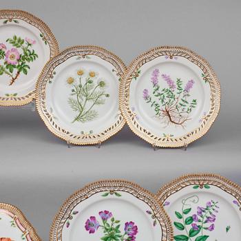 A part Royal Copenhagen 'Flora Danica' dessert service, Denmark, 20th Century. (15 pieces).