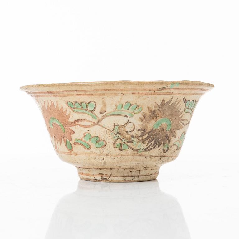 Skålfat, tre stycken, porslin. Kina, 1600-tal.