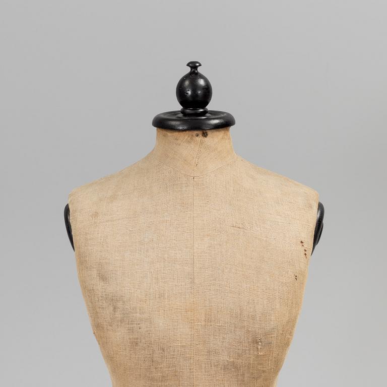 PROVDOCKA, 1900-talets första hälft.