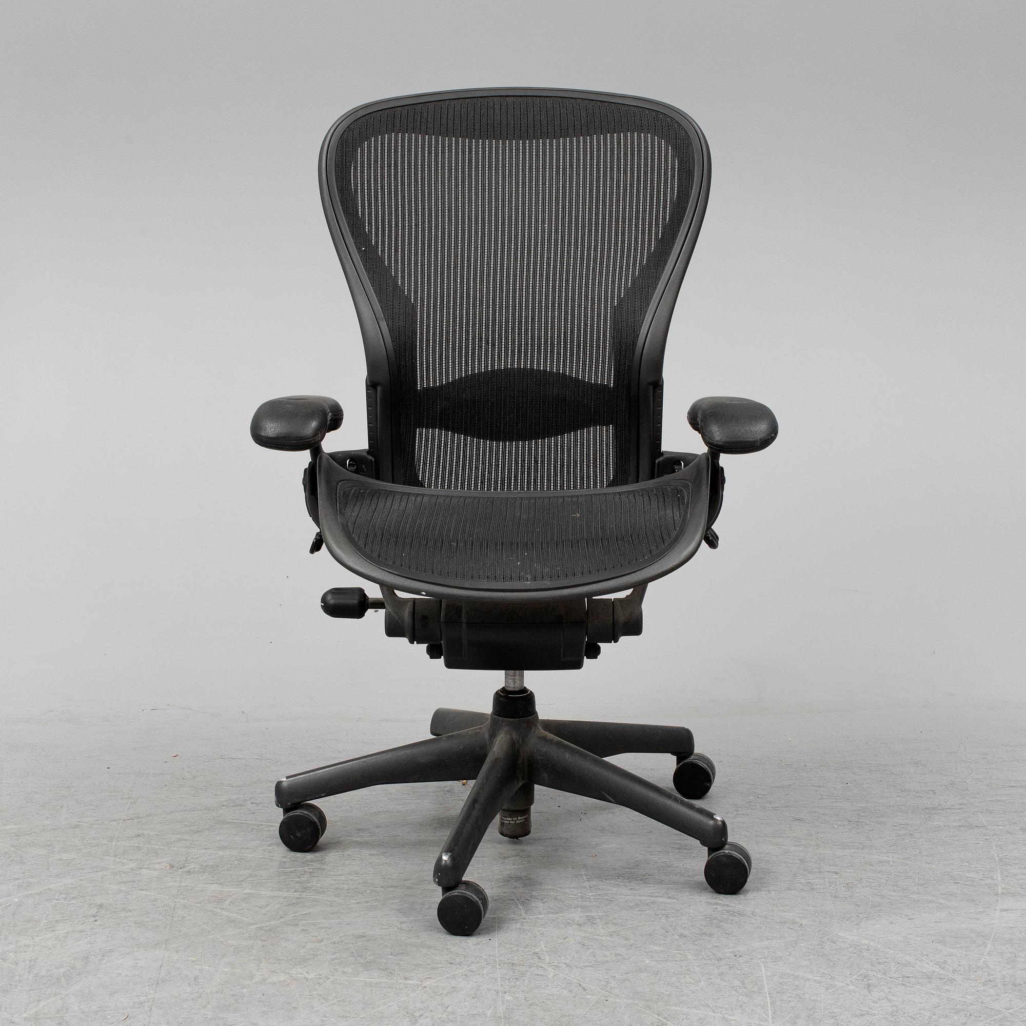 DON CHADWICK / BILL STUMPF, deskchair  "Aeron", Herman Miller, size medium.