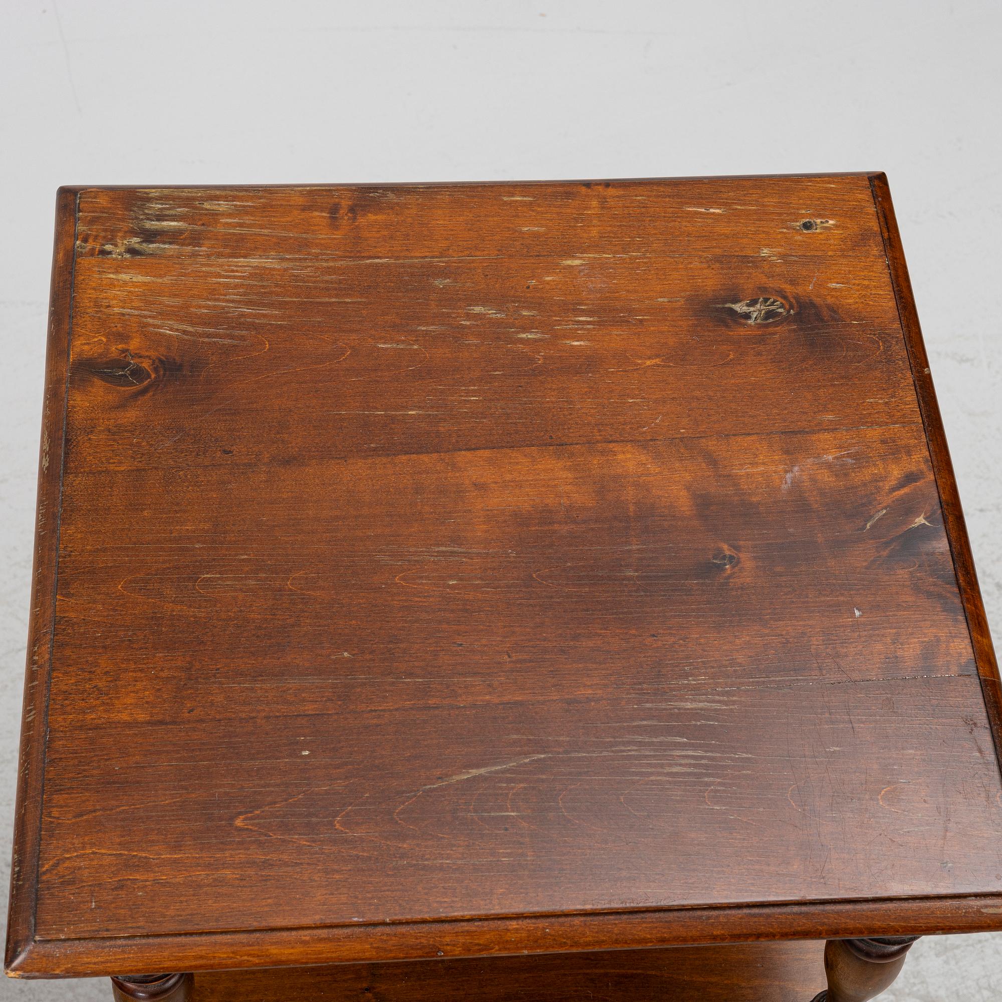 A pair of side tables/bedside tables, second half of the 19th century.