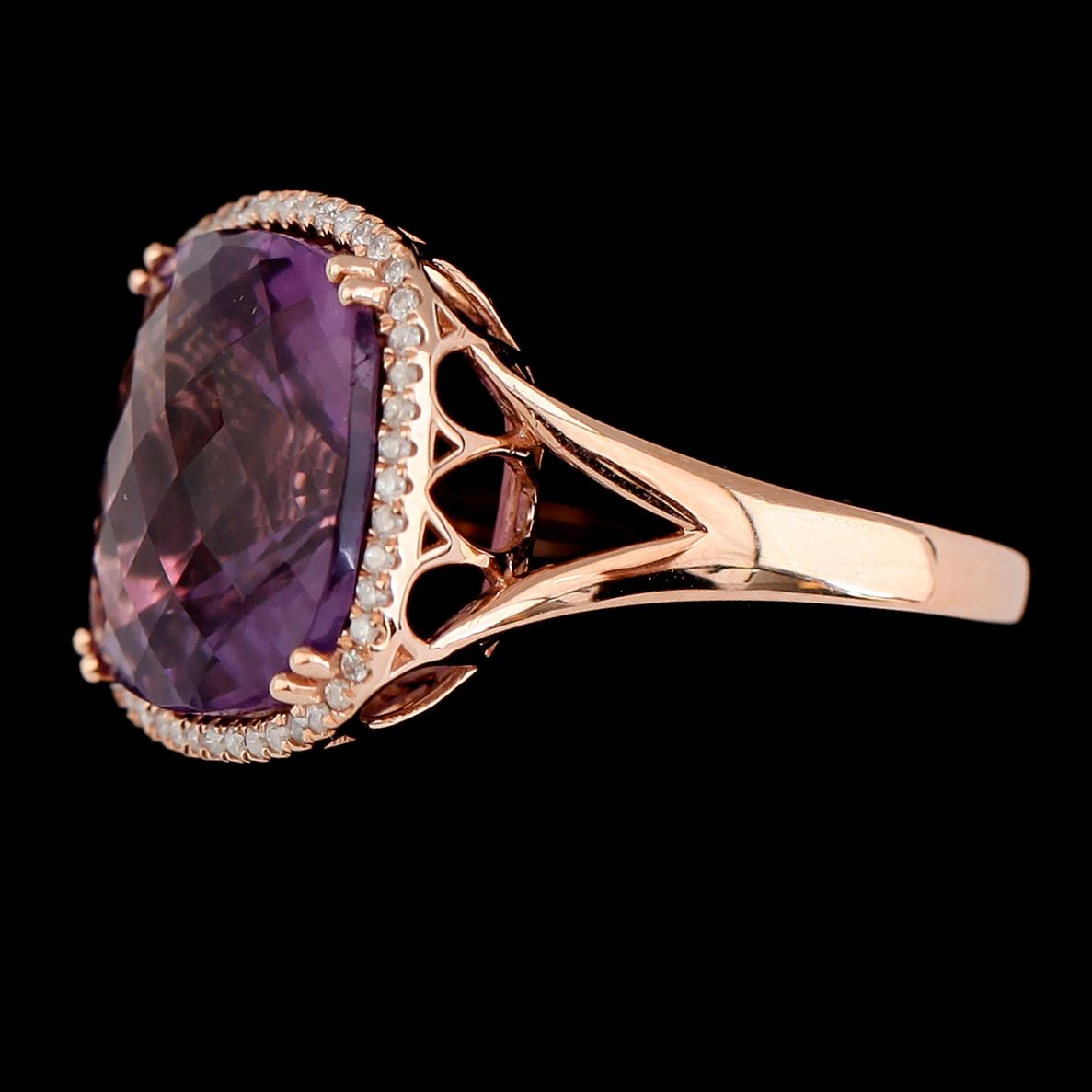 RING, 18K roséguld, ametist ca 8.14 ct samt åttkantslipade diamanter tot ca 0.20 ct. Vikt ca 6 g.