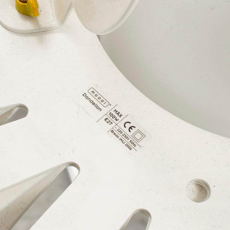A Richard Hutten 'Dandelion' pendant lamp from Moooi, Netherlands, 21st Century.