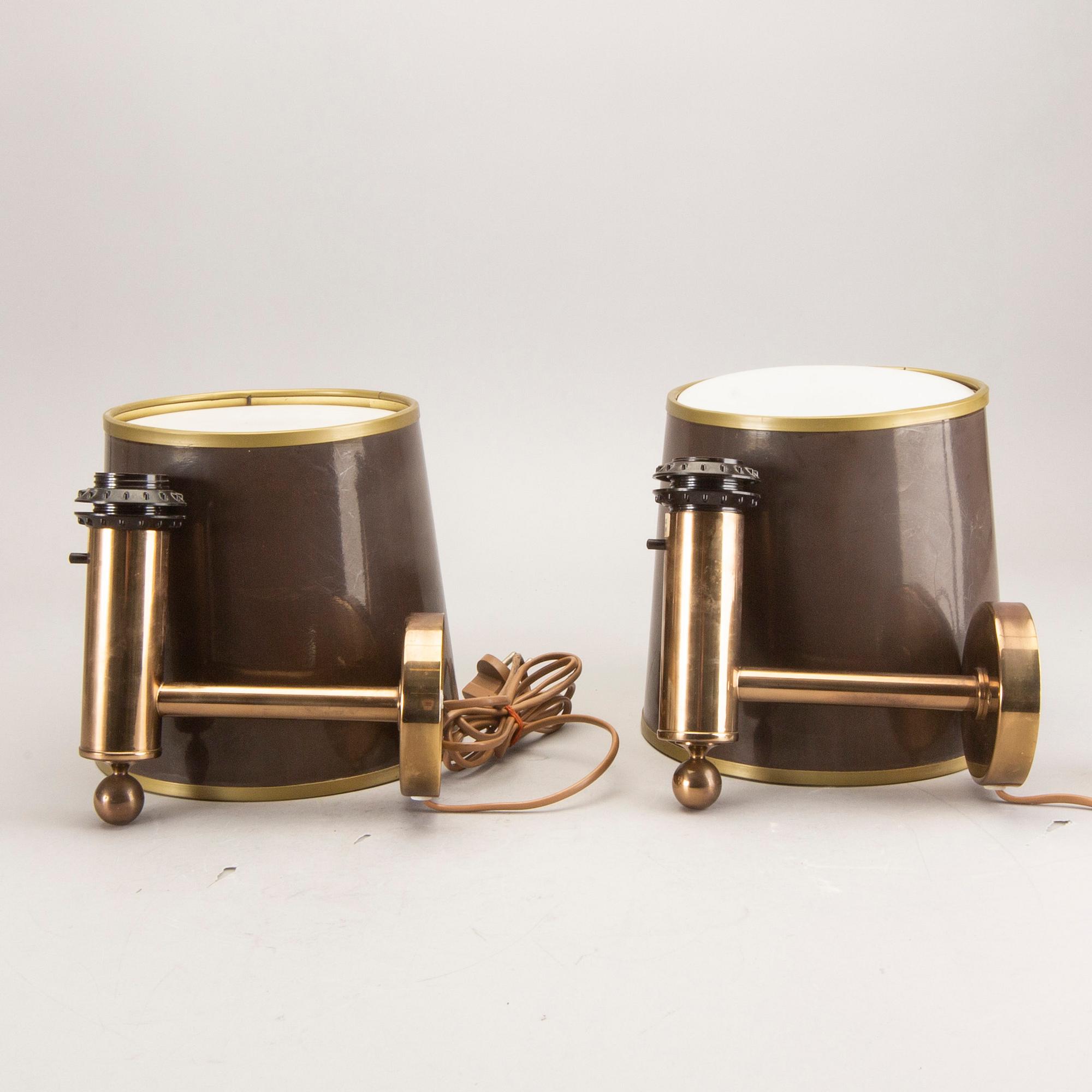 Wall lamps, a pair, "V-18", Bergboms, second half of the 20th century.