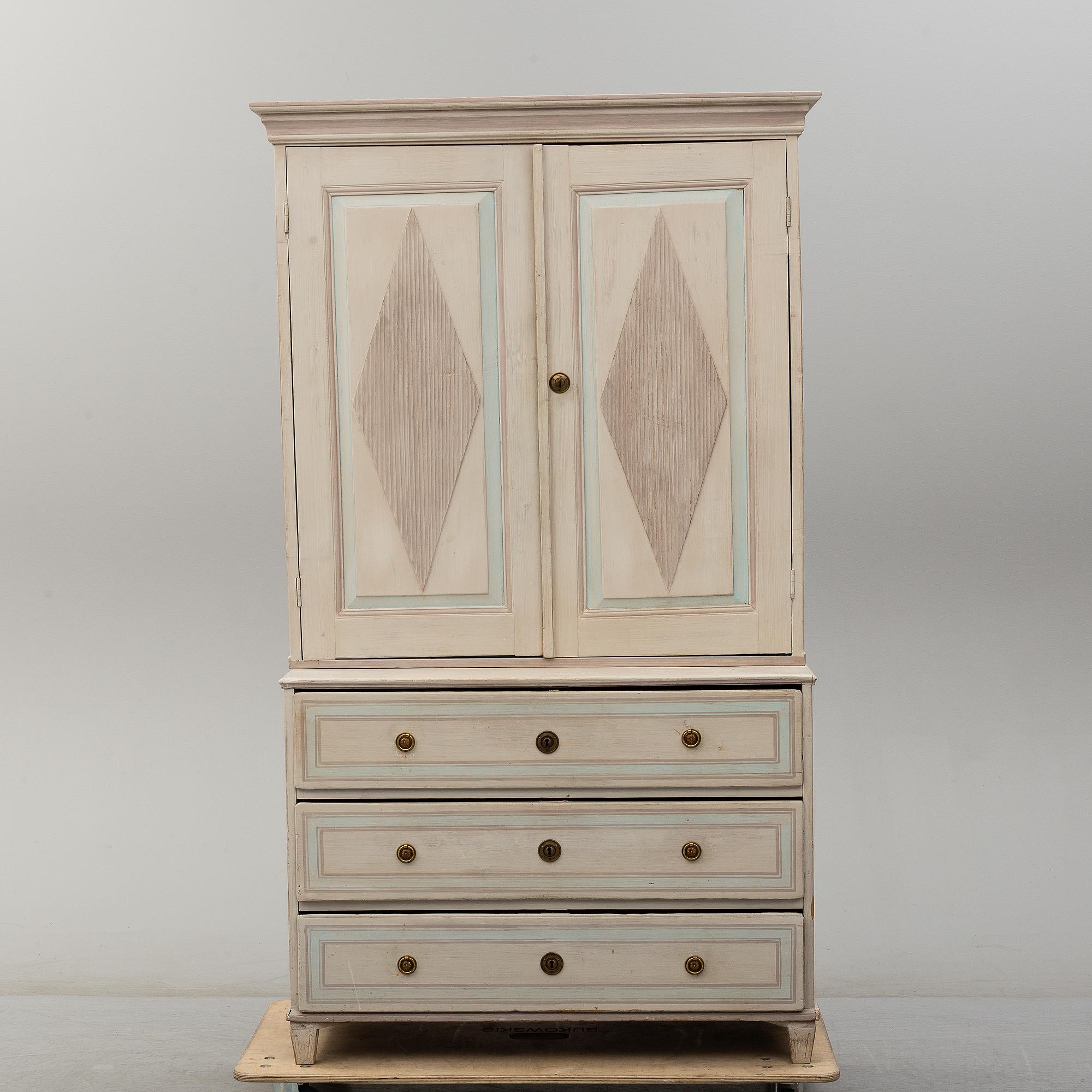 CUPBOARD, gustavian style, 19th / 20th century.