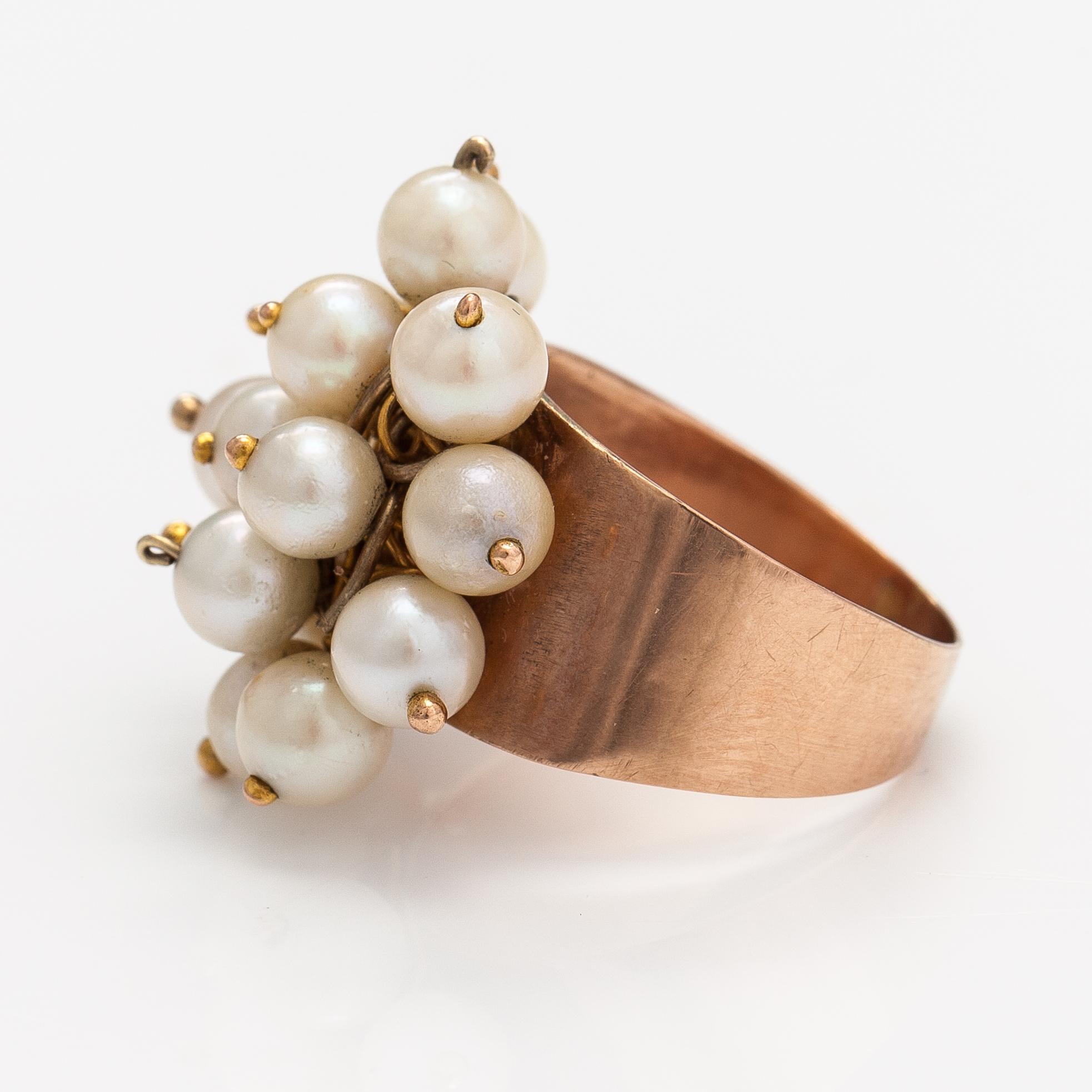 A 14K gold ring and earrings with cultured pearls. Mexico.