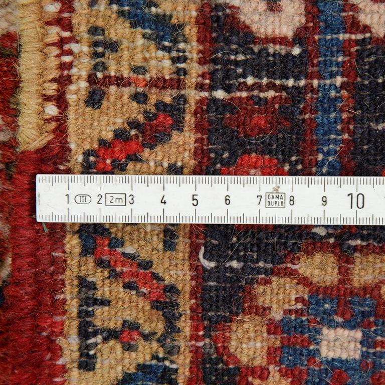 A carpet, semi-antique/Old Heriz/Gorovan, ca.