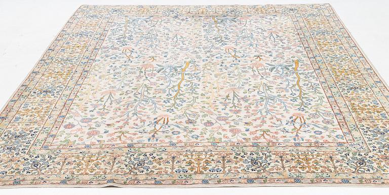 Rug, Keshan, signed. 330 x 240 cm.