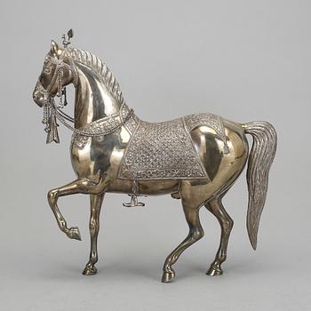 SKULPTUR, silver 925, möjligen Indien, 1900-talets andra hälft. Total vikt ca 3,4 kg.