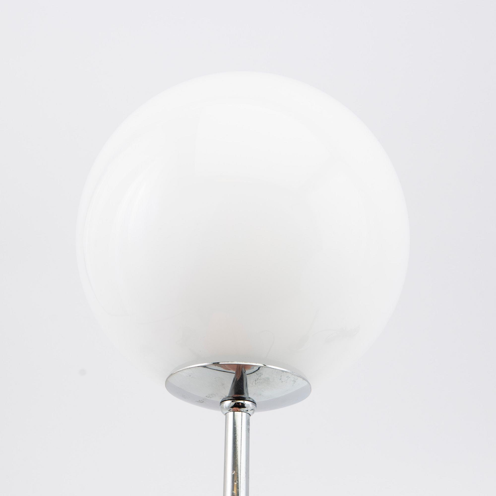 Table lamps, a pair, later part of the 20th century.