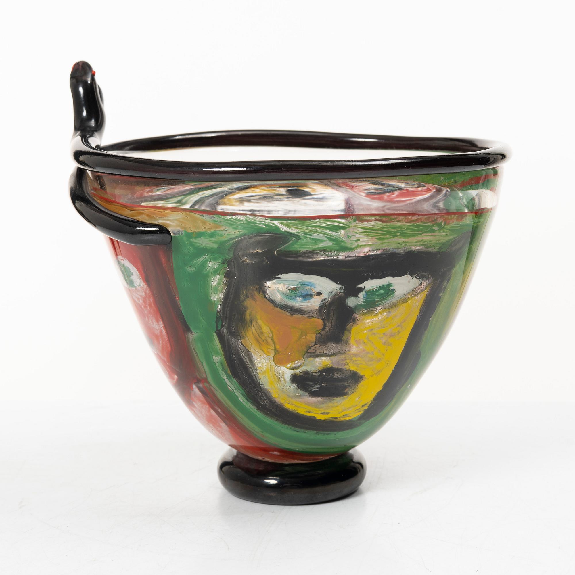 Ulrica Hydman-Vallien, a bowl, Kosta Boda.