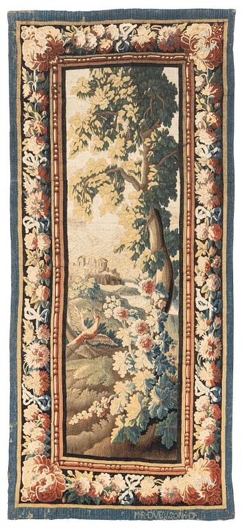 A Manufacture Royale d’Aubusson 'entre-fenêtre' tapestry, ca 293 x 132,5 cm.