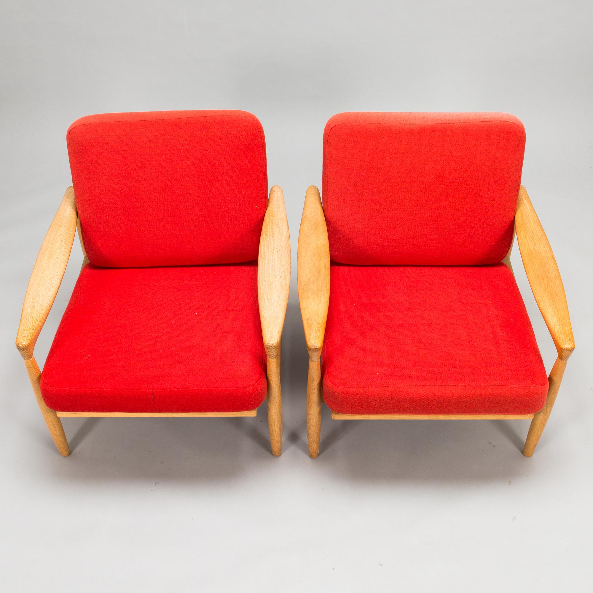A pair of 1960's armchairs.