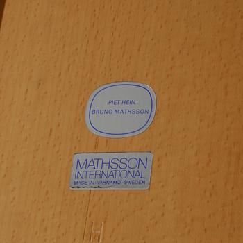 SOFFBORD. Bruno Mathsson, Piet Hein, Värnamo.