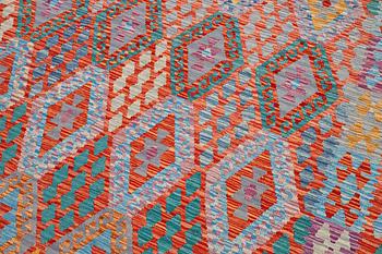Kilim, modern, approx. 250 x 195 cm.