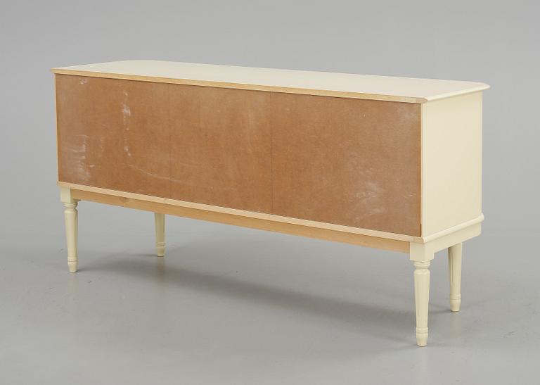 SIDEBOARD, gustaviansk stil, 1900-tal.
