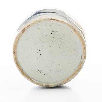 Porcelain, 9 decares, China, 18th-19th century.