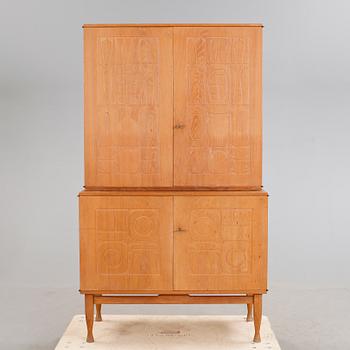 SKÅP, "Krus", Yngve Ekström, Westbergs Möbler AB i Tranås, 1950-tal.