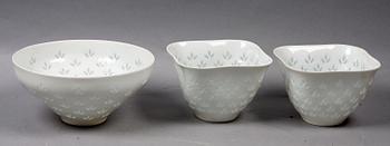 SKÅLAR, 3 st, risporslin, Friedl Kjellberg, Arabia, Finland, 1900-talets mitt.