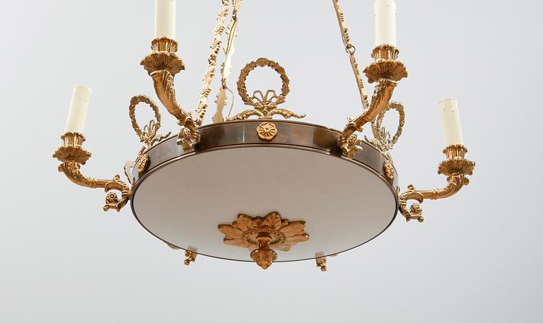 TAKAMPEL, empirestil, 1900-talets mitt. Höjd ca 75 cm.